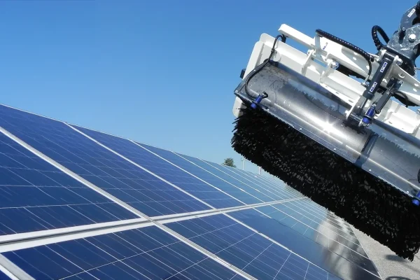 SolarClean Cleaning Machine for Photovoltaic and Solar Panels — Hymach Highlights