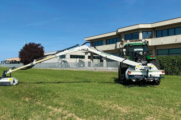 Double Energy Hymach Bilateral and Reversible Rear-Mounted Brush Cutter Arm Highlights
